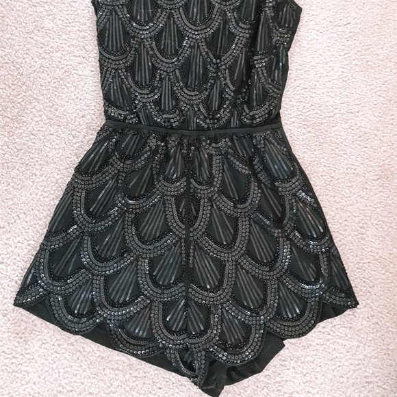 Black sequined francescas romper - Picture 2 of 6